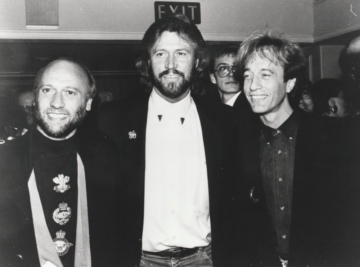 Some photo scans of The #BeeGees in 1989 #BarryGibb #MauriceGibb #RobinGibb