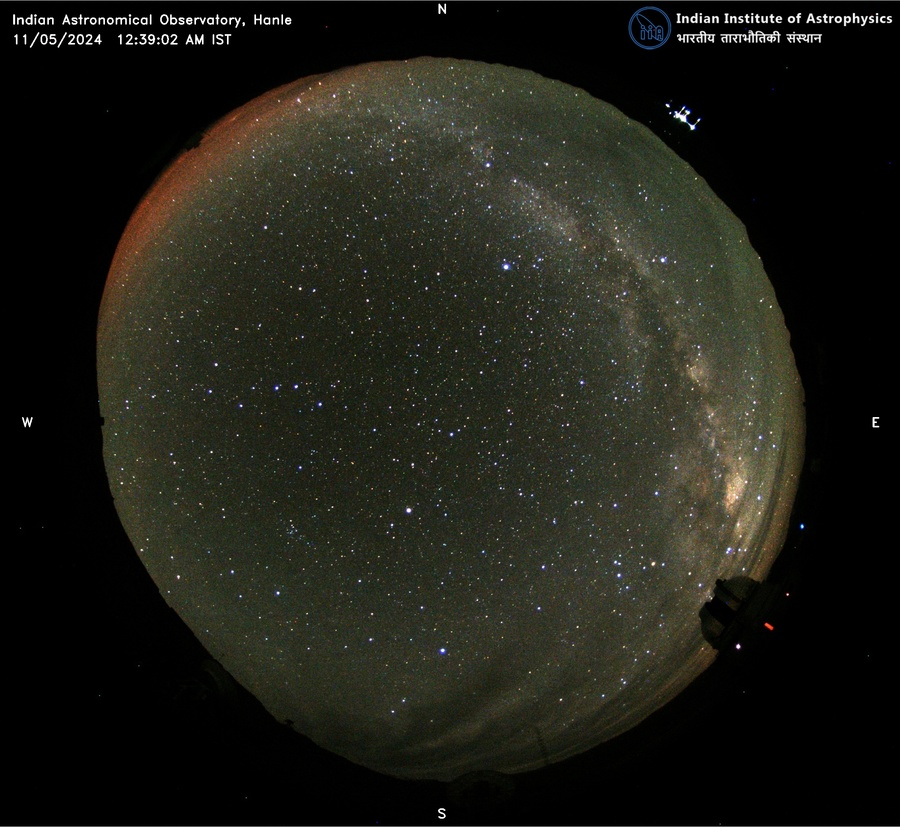 THERE IS AURORA IN INDIA RIGHT NOW!
