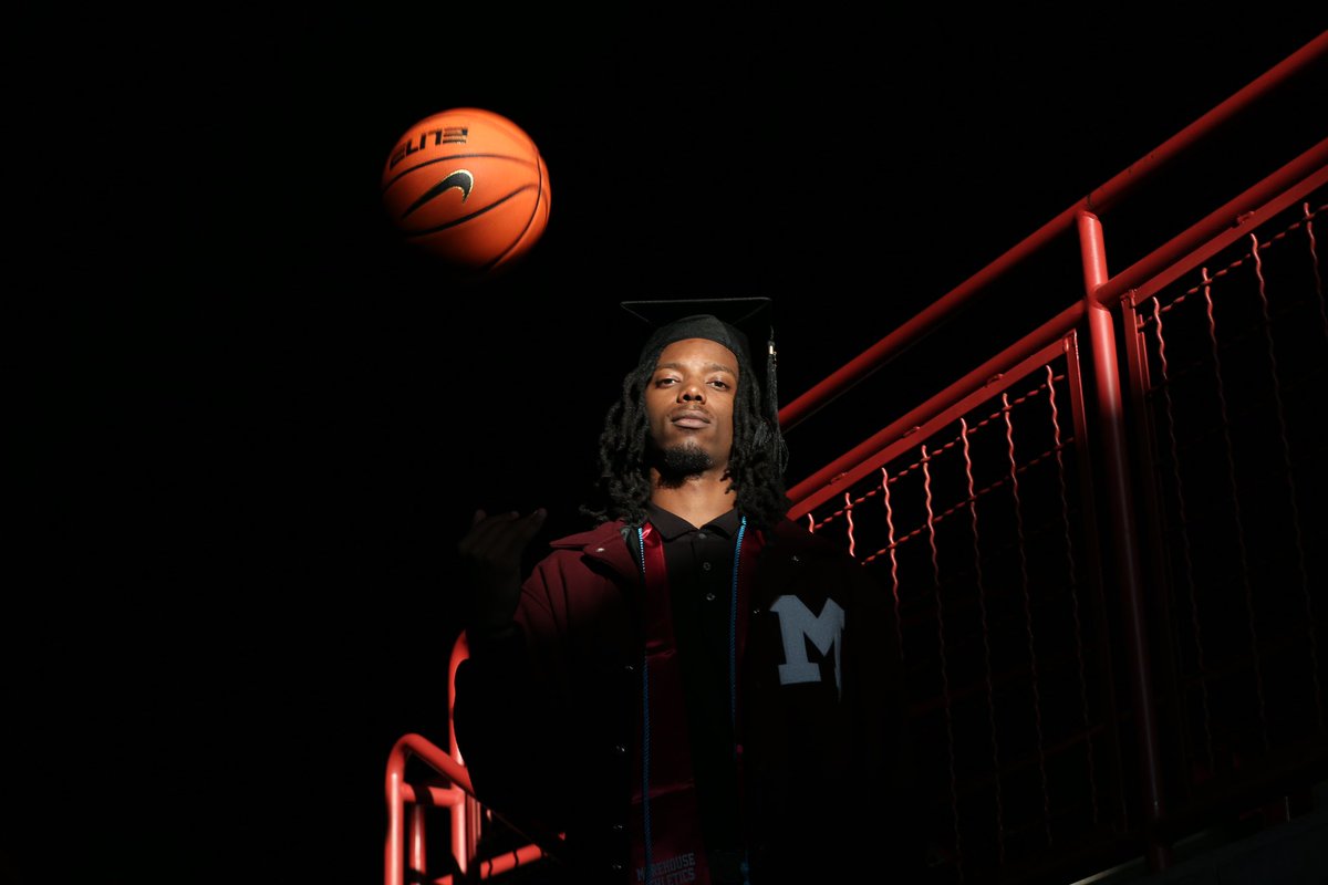 lacewell_nate20's tweet photo. 1/2 on the way🙏🏾 Thank you Morehouse College for a lifetime experience🎓 https://t.co/YiOzm4LR3T