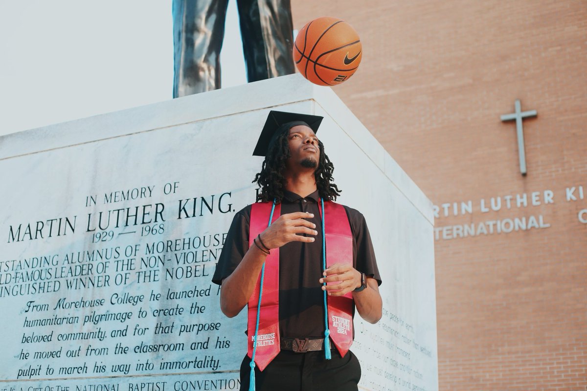 lacewell_nate20's tweet photo. 1/2 on the way🙏🏾 Thank you Morehouse College for a lifetime experience🎓 https://t.co/YiOzm4LR3T