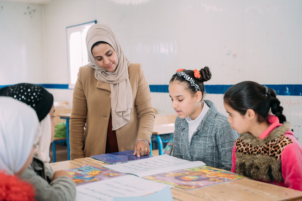 Fantastic case study of the Jordan Reading Recovery Programme shows the power of supporting teachers to improve foundational learning. Over 90% of students demonstrated improvement in reading skills. uni.cf/3UUOZTr