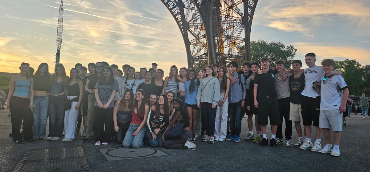 PARISMAY2024…Year 10s have arrived safe and sound…