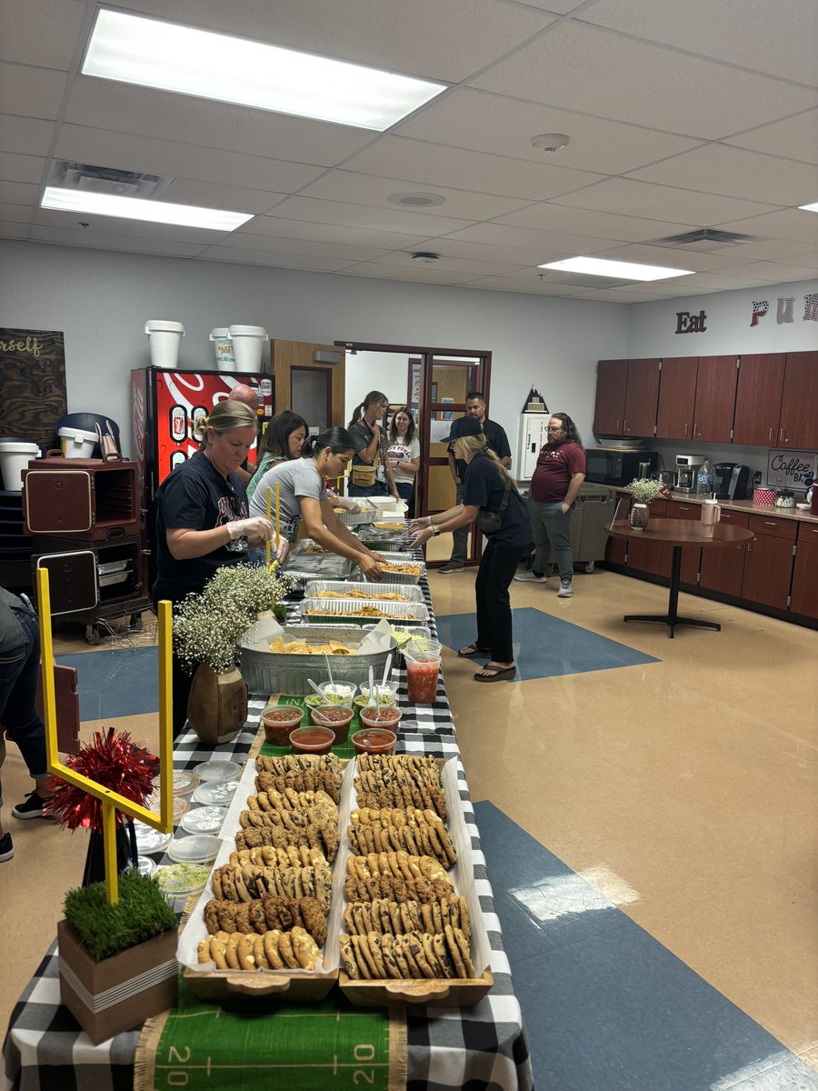 Thanks to the football boosters @perrypumas for lunch! What a GREAT week! @perry_pumas