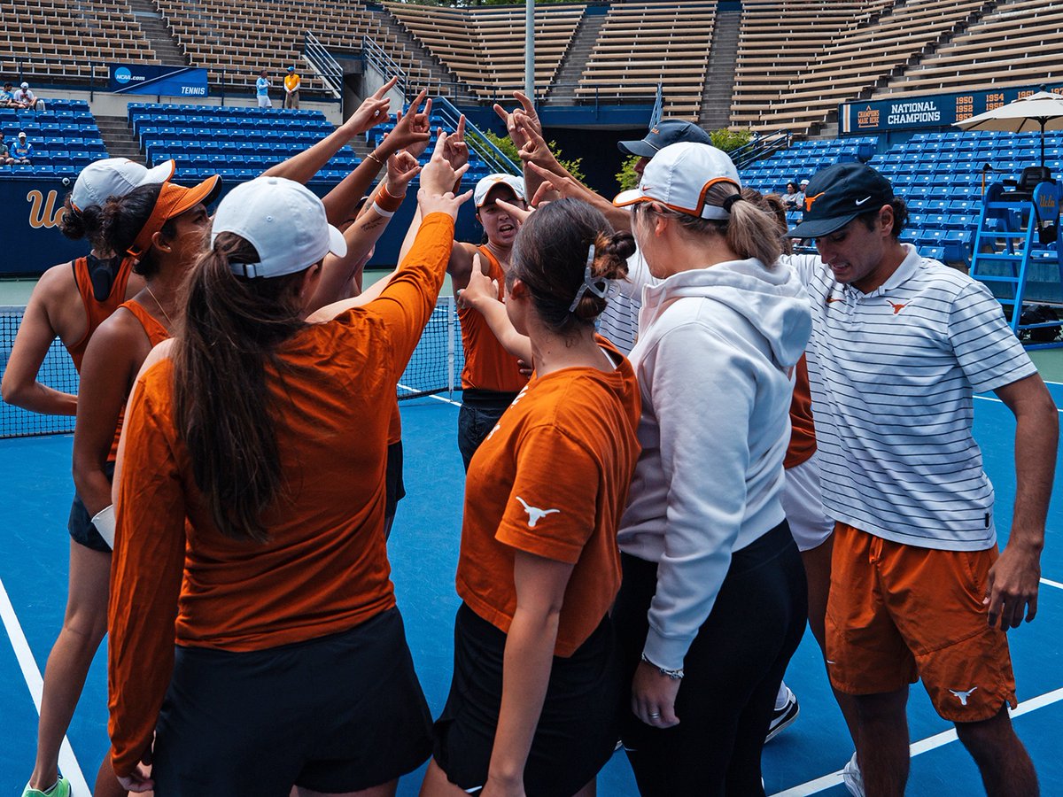 Final: So much #TexasFight but the Longhorns fall 4-1 to #8 UCLA in Los Angeles and conclude the season with a 23-6 record, the fourth-straight year with at least 23 wins. #HookEm 🤘🎾 | #NCAATennis