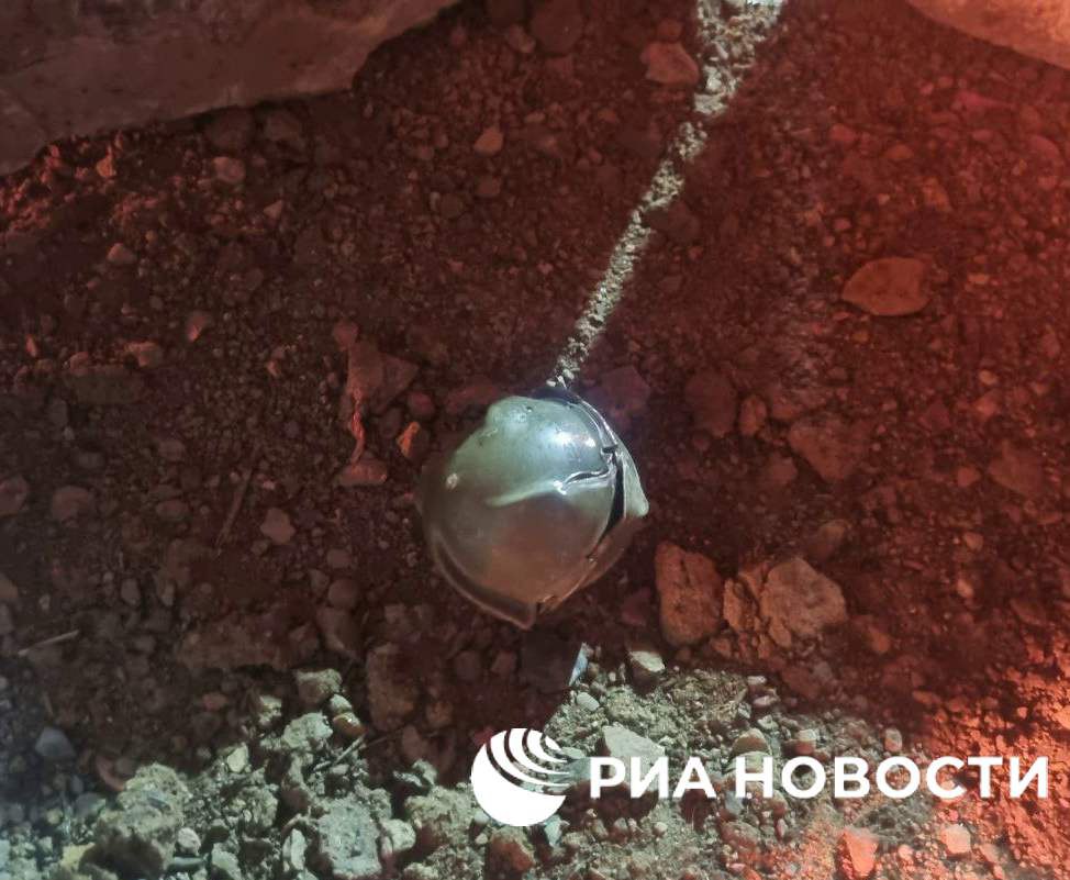 A photo of an M74 submunition from the MGM-140 ATACMS missile with cluster warhead that was used by the Armed Forces of Ukraine during strikes on a fuel depot in Russia-controlled Rovenky tonight.