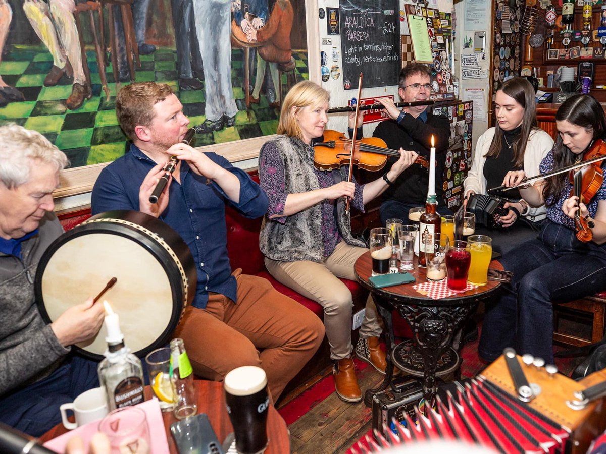 Would you like to be considered for inclusion in our Session Trail this July? 🪕🎶🎻 If so, please fill out the form below: forms.office.com/e/s9CUYqEVhw #belfasttradfest #belfastmusic @ArtsCouncilNI @ourbelfastmusic