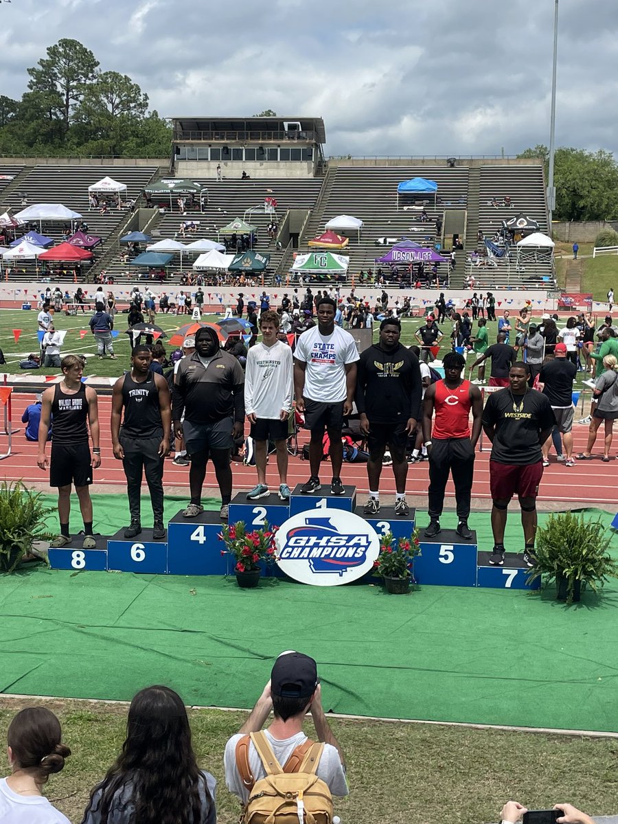 Congratulations to Jacobi Murray for finishing 3rd in the Shot Put at the @OfficialGHSA State Meet! #GoBears