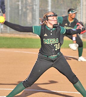 State Stat Stars of the Week. For softball, Thursday's huge outing for Murrieta Mesa's Lily Hauser can't be waited on. Plus, final career totals for Dani Jackman & Cambria Salmon & great reg season ends for Sonora's Kody Townsend. @CallMeEPJ @HaroldAbend calhisports.com/2024/05/10/sta…