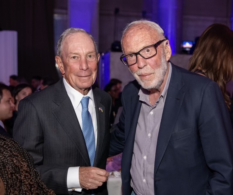 Jim Simons’ brilliant mind made him a legend in finance, but his most important investments came through philanthropy, including all the work he and Marilyn led together through the @SimonsFdn. As founder of @MathforAmerica, a major benefactor for @stonybrooku, a supporter of…