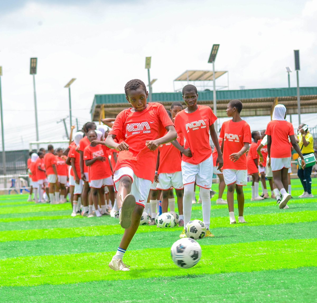 AOAcademy's tweet image. Snaps 📷 from the 3rd edition of the Asisat Oshoala Academy School Project! 🌟 at Oko Baba Youth Centre, Ebute Meta.

This is with proud support from Nike and Women Win.

 Let&apos;s empower the next generation of leaders together! 💪⚽️

#SchoolProject