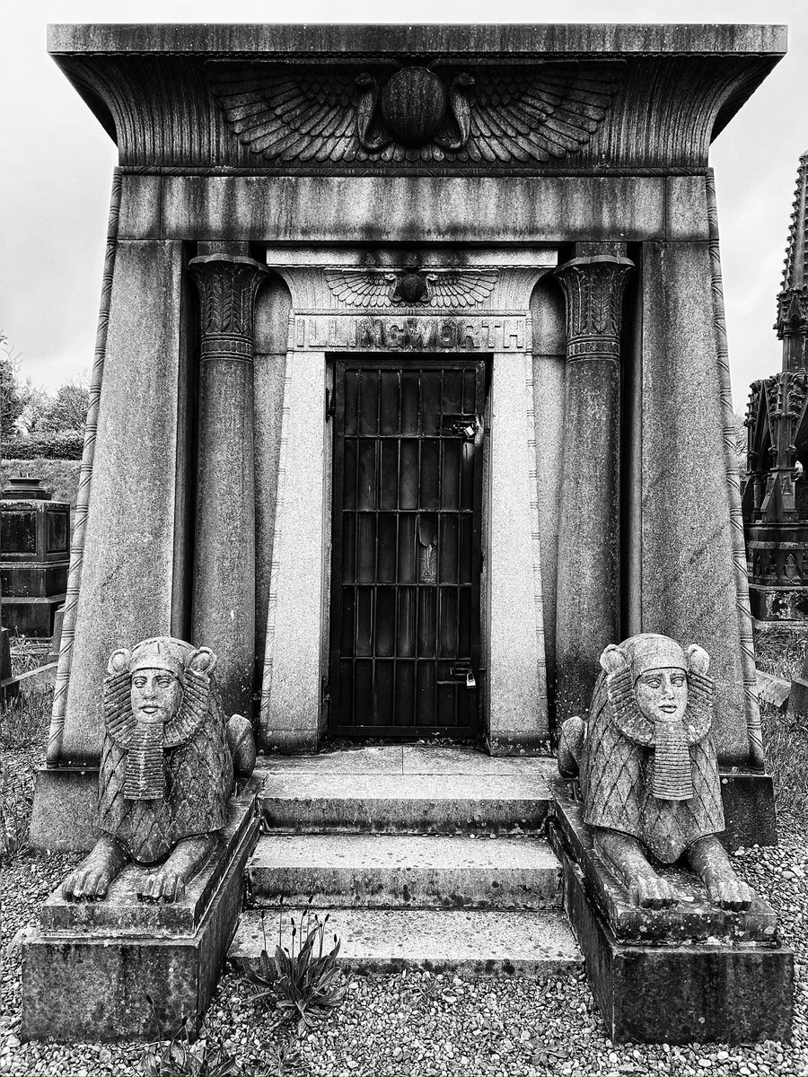 <a href="/Jo_archaeol/">Dr Jo Shoebridge</a> It is superb.