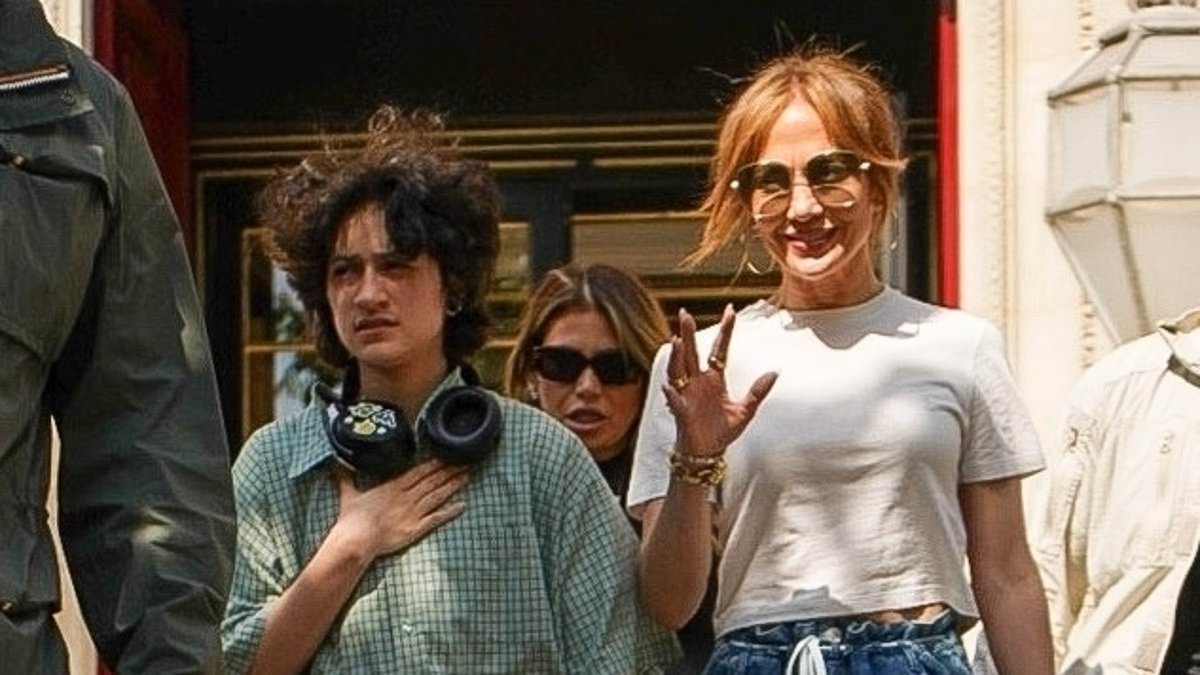 Jennifer Lopez's child Emme, 16, shows off a FLESH TUNNEL in their ear with a large round black piercing during a trip to Paris trib.al/uDqdY0V