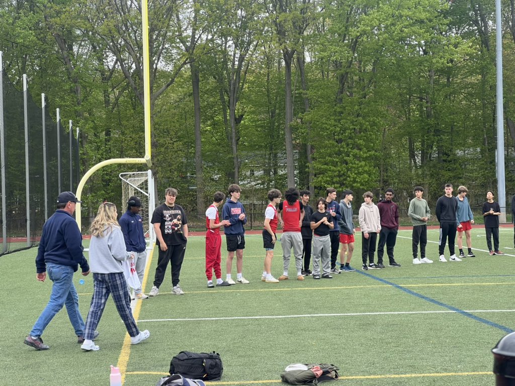 Dena Kelly (@mrskelly_fhs) on Twitter photo Senior Track Night! Celebrating our seniors! Senior Track Night! Celebrating our seniors!