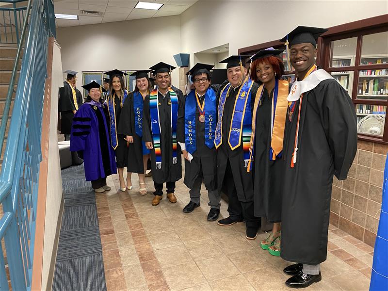 TAMUK_EVEN's tweet photo. Please join us in congratulating the Environmental Engineering Class of 2024.
Seniors, we are very happy and proud of all your achievements.
All the best to our next generation of environmental leaders and change-makers!
Go hogs! https://t.co/yQ1NyjjAxm