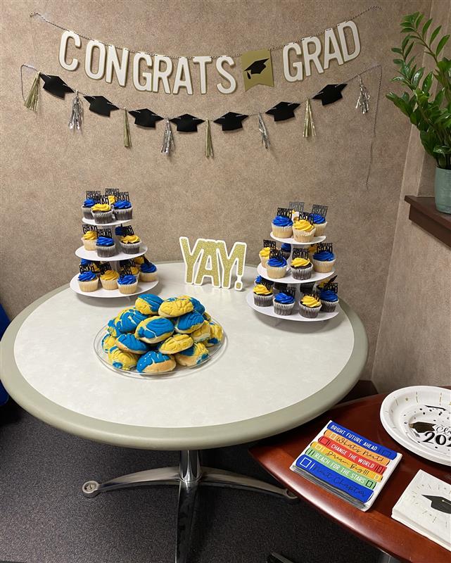 TAMUK_EVEN's tweet photo. Please join us in congratulating the Environmental Engineering Class of 2024.
Seniors, we are very happy and proud of all your achievements.
All the best to our next generation of environmental leaders and change-makers!
Go hogs! https://t.co/yQ1NyjjAxm