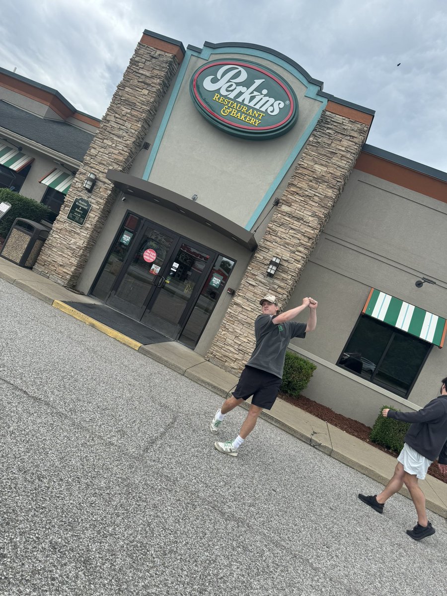 Had to get my form dialed for my first time trying Perkins today shoutout to Tiger 🤝