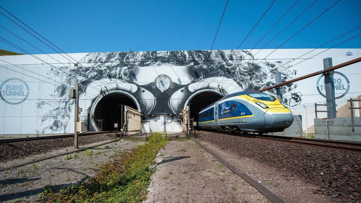 The Channel Tunnel is celebrating its 30th birthday! >> buff.ly/3QGQrWV
