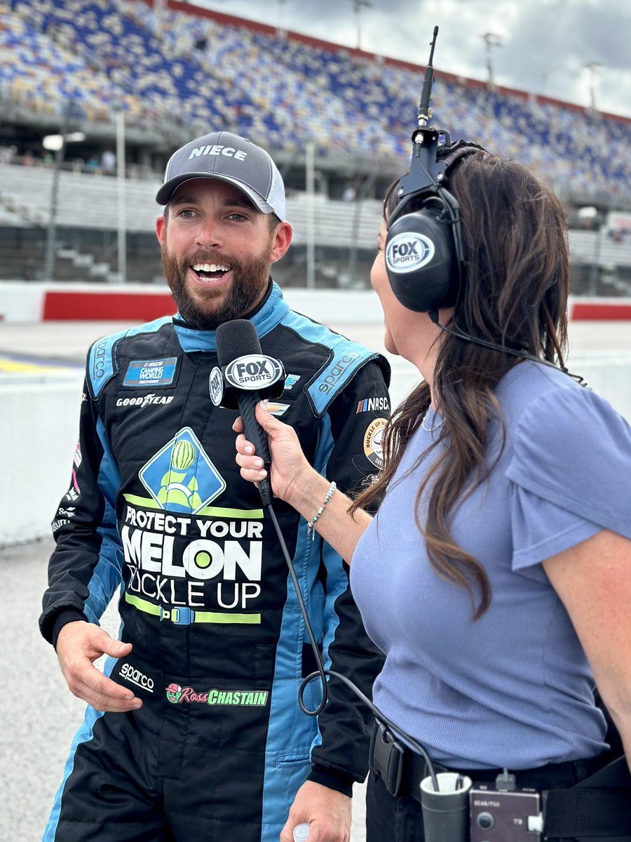 Before he hopped behind the wheel of his #BuckleUpSC Chevy, @RossChastain was interviewed by @Reporterjamie. 

#PressTheAttack | #TeamChevy