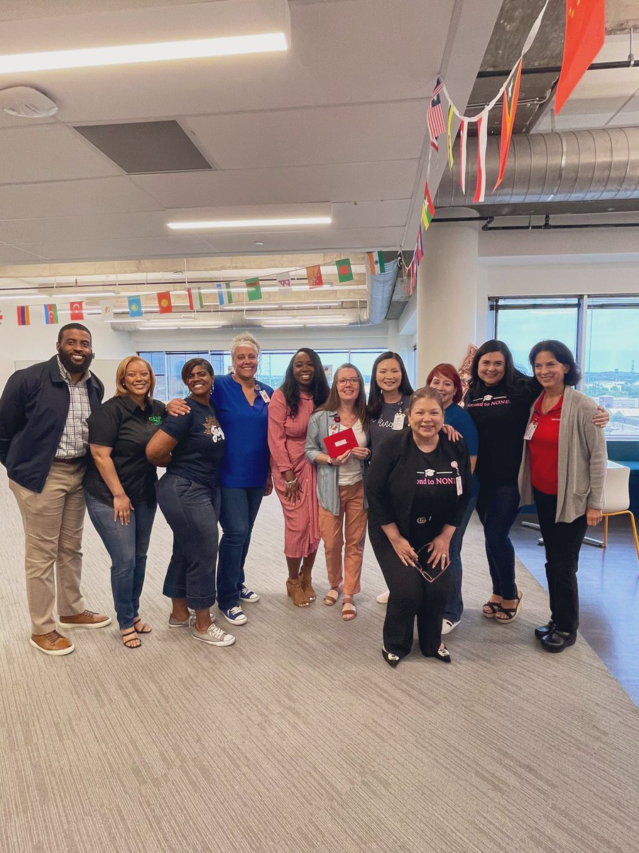 Congratulations to all of our Teaching, Learning, and Leading team members that received their service pins today. Our secondary executive director @manor_kori has been in @AustinISD for TWENTY-FIVE YEARS! We hope she stays forever.❤️