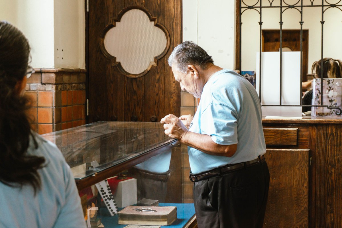Discovering history together! 🕰️The Generation WE program had an amazing time at the Historic Brownsville Museum field trip, where we learned about the establishment of Brownsville and looked at exhibits that highlight various topics related to local history.