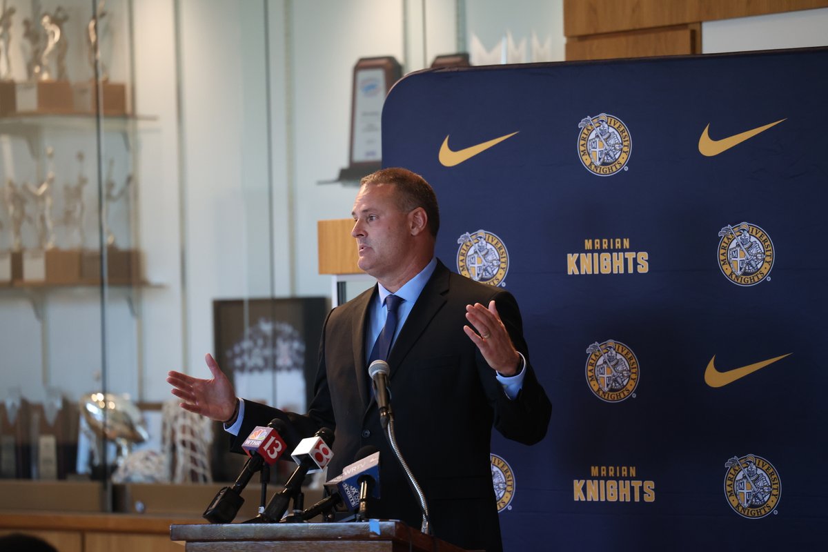 Marian Knights (@muknights) on Twitter photo Today was a great day for <a href="/MarianMensBBall/">Marian Basketball</a>, as we officially welcomed Coach Pat Knight to the Marian Community!
muknights.com/galleries/mens… Today was a great day for <a href="/MarianMensBBall/">Marian Basketball</a>, as we officially welcomed Coach Pat Knight to the Marian Community!
muknights.com/galleries/mens…