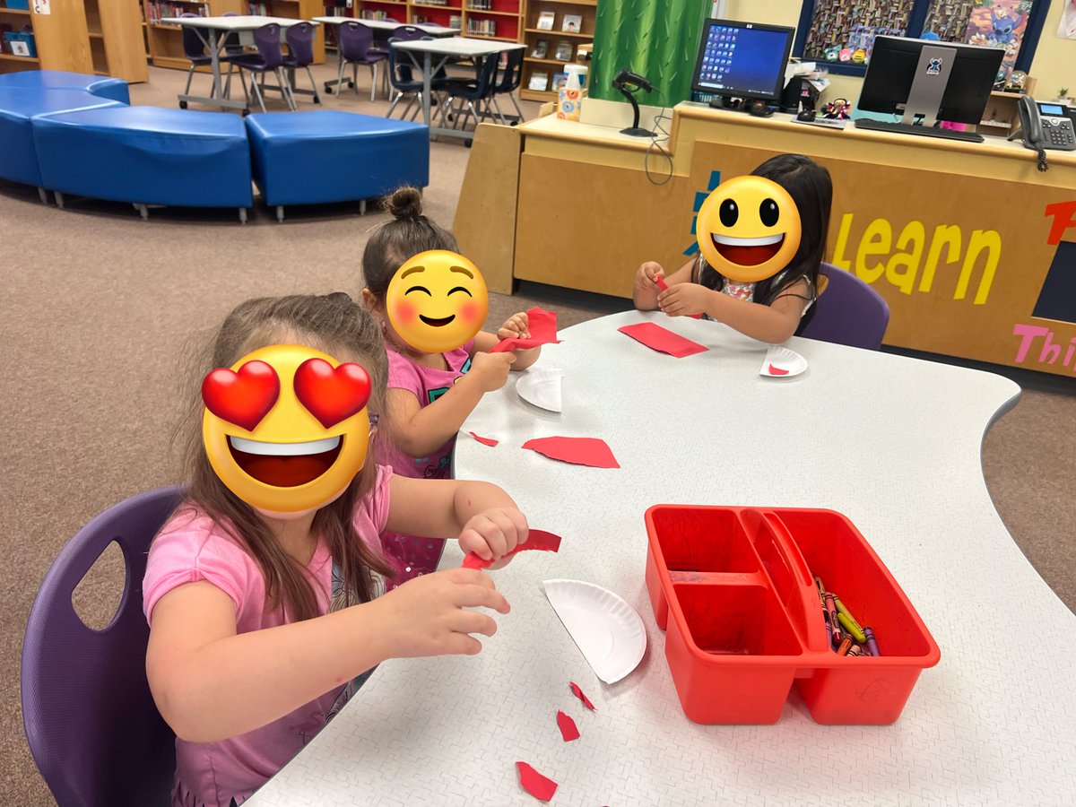 Another great May Day of learning in @nisd libraries! Pre-k students @NISDOtt read a fun story about watermelons, then got to use their fine motor skills to tear paper and glue the pieces to half a paper plate so make their own watermelon. #NISDLibraries #TeamNorthside