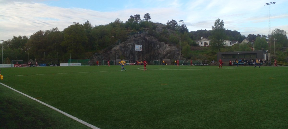supporterutstyr's tweet photo. π 10.05.2024
β½οΈ Hana - Vidar 2 4-2
π³π΄ Division 4 (level 5)
π Hanabanen
A very entertaining match in nice surroundings. One of the better grounds at this level. 4 goals from the striker of Hana was the difference. #groundhopping #breiddefotball #nonleague #liveinstadium https://t.co/lsFWnzaX9a
