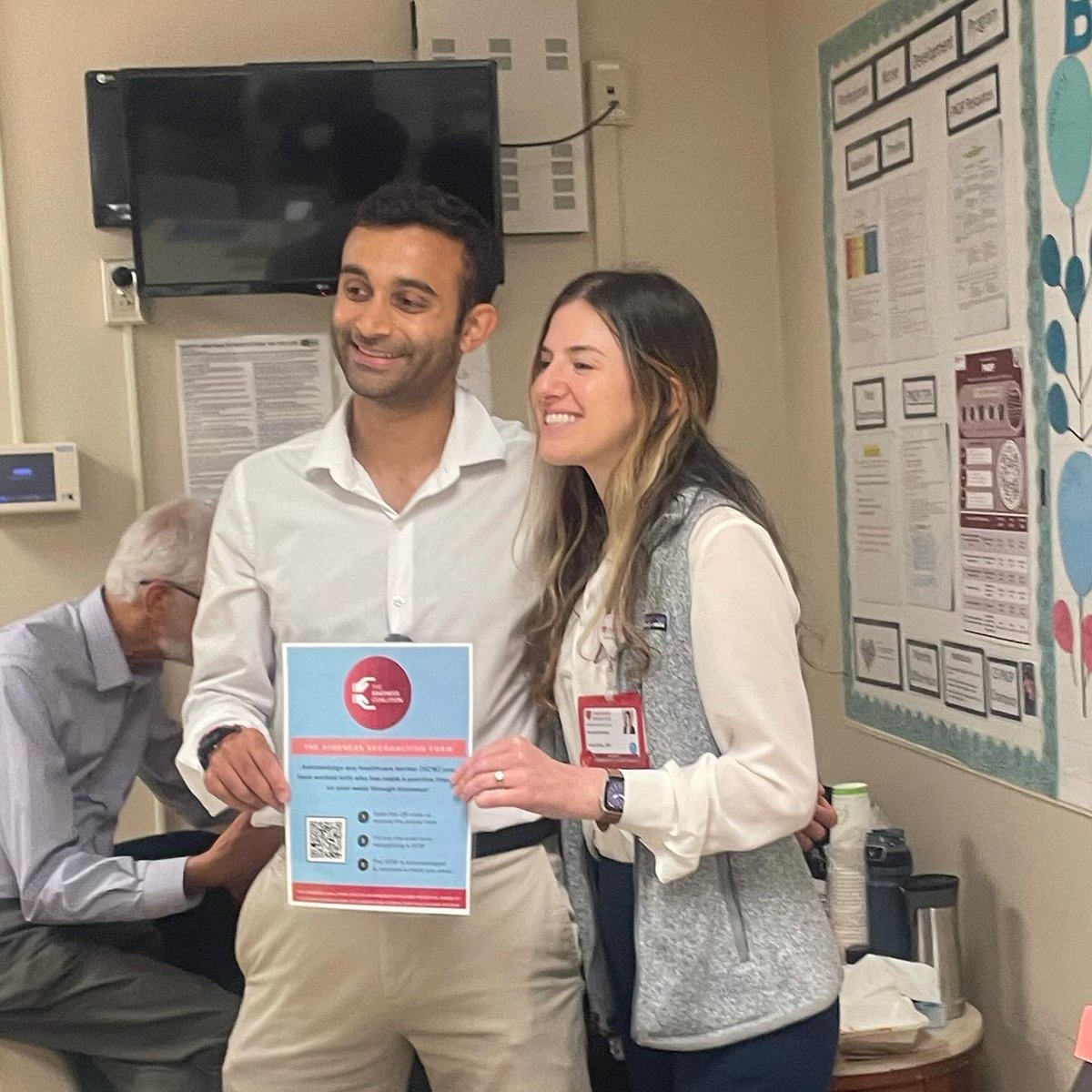 Stanford Department of Medicine (@stanforddeptmed) on Twitter photo Scenes from a great event by The Kindness Coalition (<a href="/TKCshc/">The Kindness Coalition</a>)! A #StanDoM initiative, TKC promotes kindness in healthcare, fostering a collaborative environment. Monthly "Kindness Kickbacks" let workers bond over boba & refreshments! 🧋🍪
#healthcare <a href="/StanfordMedRes/">StanfordMedRes</a> Scenes from a great event by The Kindness Coalition (<a href="/TKCshc/">The Kindness Coalition</a>)! A #StanDoM initiative, TKC promotes kindness in healthcare, fostering a collaborative environment. Monthly "Kindness Kickbacks" let workers bond over boba & refreshments! 🧋🍪
#healthcare <a href="/StanfordMedRes/">StanfordMedRes</a>