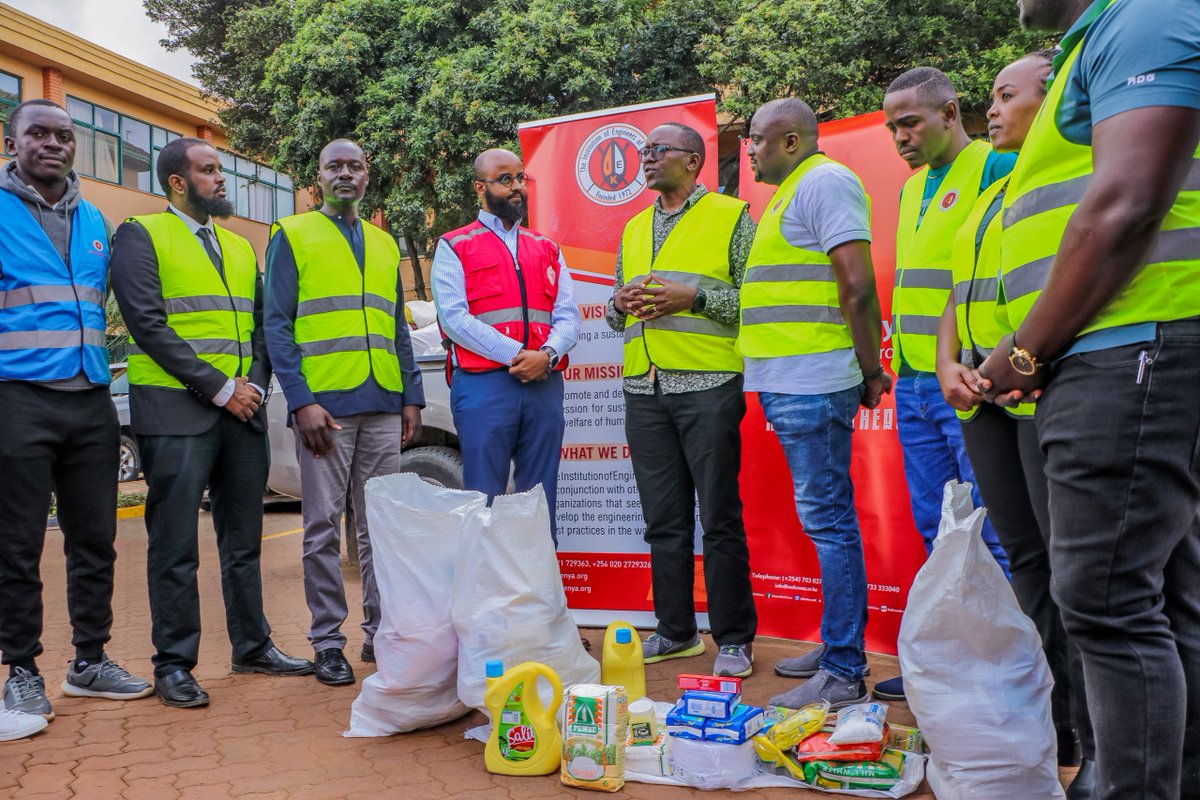 I was today joined by <a href="/TheIEK/">The Institution of Engineers of Kenya</a> leadership Eng. <a href="/Jacton_Mwembe/">Eng. Jacton Mwembe,PEng, MIEK</a> - Honsec and Eng. <a href="/cedricobonyo/">Eng. Cedric Obonyo PE</a> and <a href="/AcekFL_Kenya/">ACEK- Future Leaders</a>'s @JohnJai32516199, <a href="/fatahabdi25/">Abdifatah jama</a> and Eng. <a href="/otienogallo/">Eng. John Robert Otieno Ogallo ,PE</a> in handing over our donation to <a href="/KenyaRedCross/">Kenya Red Cross</a> Sec. Gen. Dr. Ahmed Idris in aid of 75 families affected by floods.
