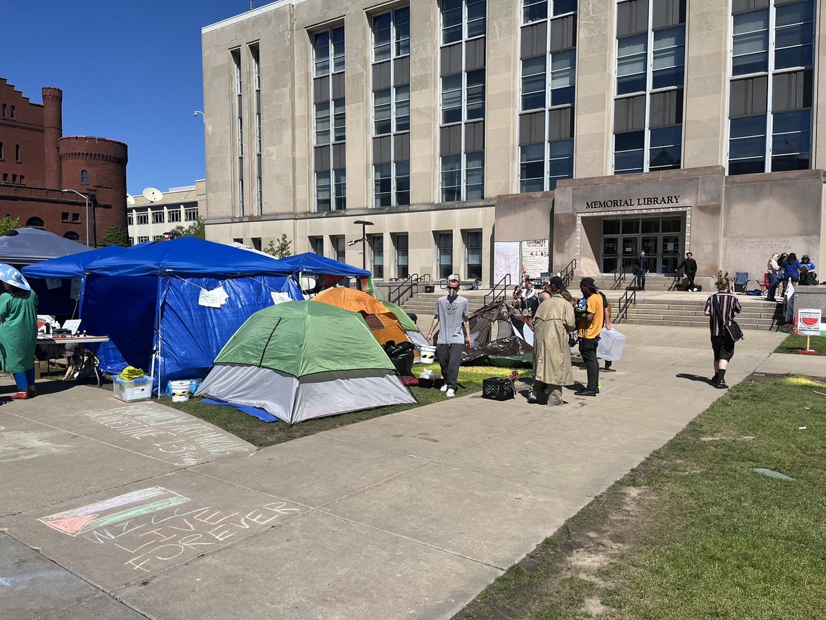 Tents are beginning to come down at UW Madison Library Mall. Per the @uwchancellor , an agreement has been made with the Students For Justice For A Free Palestine. “We’re assessing what we’re going to do,” one student leader tells me.