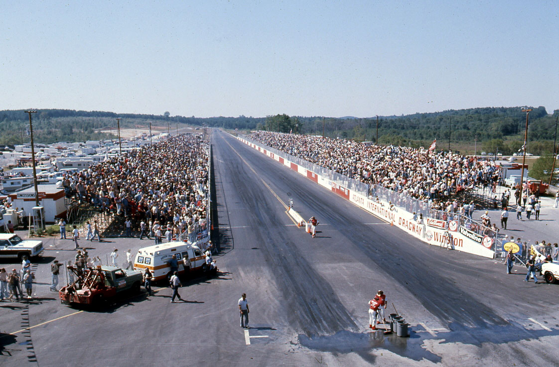 If you ever wondered why Atlanta Dragway went away, here's a history lesson. #DragRacingNews #PEAKSquad #competitionplus
FULL STORY - competitionplus.com/drag-racing/ne…