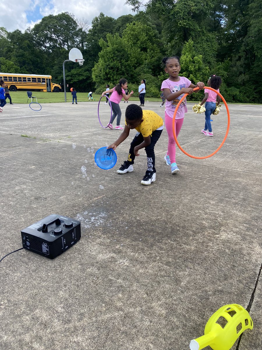 MathCoachHEH's tweet image. Our kindergarteners are being celebrated for meeting typical or stretch growth on the iready EOY assessment. They are ready for 1st grade. #NoPlaceLikeHolmes @CST_HEH @PrincipalFelipe @drtabitha7 @DrTamaraCandis