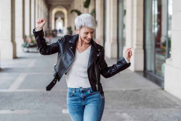 Lifealize's tweet photo. Don't let age define you! Lifealize's age-defying treatments are here to help you feel as young as you aspire to be. Reach out to start collaborating with us! https://t.co/SAhRti5TT0 https://t.co/X6VzMimDdo