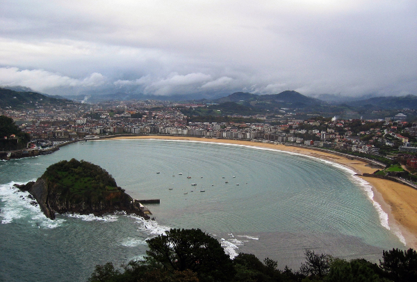 ¿Planeando tu viaje para #Gastronomika? entra en la web y asegúrate de encontrar el alojamiento perfecto para tu estancia en San Sebastián.   #ssg24  i.mtr.cool/ardxhdrbgt