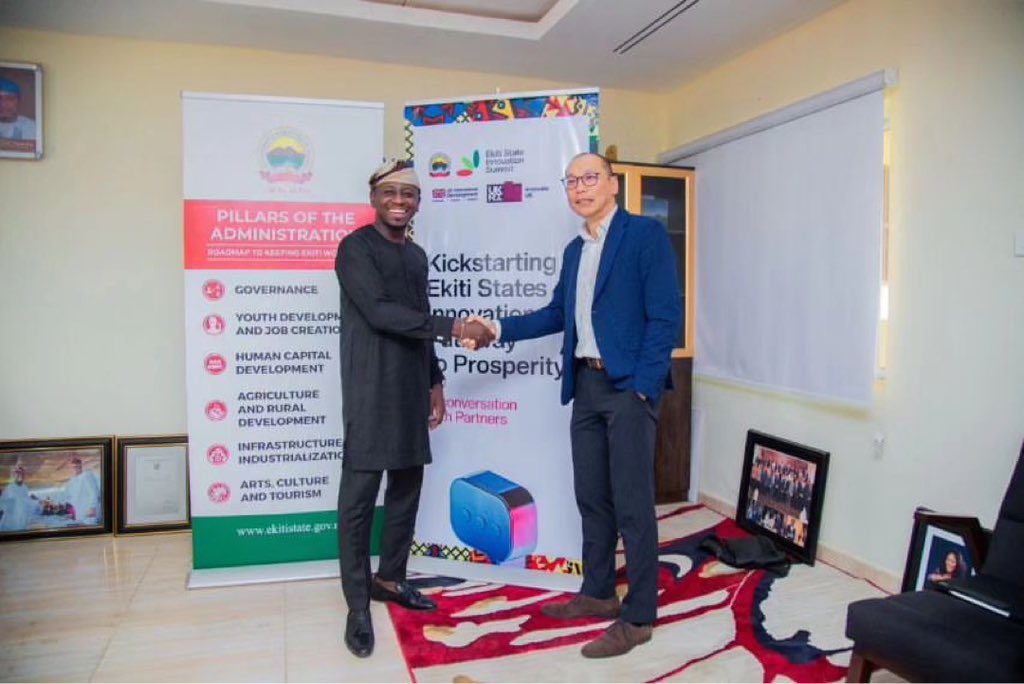 seunfakze's tweet photo. Yesterday, I had the honor of hosting a delegation from Innovate UK @IUK_Global , a leading organization driving innovation and technology advancement. Led by the Head Global Alliance, Nee-Joo Teh @neejooteh , the delegation included African Lead Jon Barrow and Nigerian Country Lead, Joshua Adedeji @joshuaadetayo1 . This visit marked a significant milestone in the partnership between Ekiti State and Innovate UK, highlighting the immense contribution of Innovate UK, through the UK International Development, in supporting the innovation ecosystem in Ekiti State.

Innovate UK has been instrumental in catalyzing innovation and fostering the growth of the technology sector in Ekiti State. Through various initiatives and programs like the Place Based Innovation program and the Young Innovators Program, Innovate UK has provided valuable support and resources to entrepreneurs, startups, and innovators in the state. This support has not only helped in nurturing local talent but has also contributed to creating a vibrant ecosystem that fosters creativity, collaboration, and innovation.

The visit of the Innovate UK delegation is a testament to the strong partnership between Ekiti State and Innovate UK. It underscores the commitment of both parties to drive innovation, foster growth, and create a prosperous future for the people of Ekiti State. With continued collaboration and support from Innovate UK, Ekiti State is well-positioned to become a hub for innovation and technology in Nigeria.