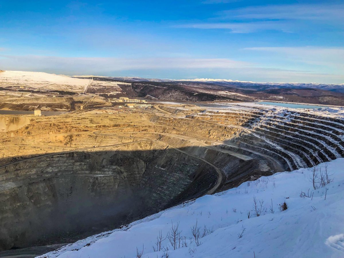 AKDNR_Official's tweet image. How are you celebrating #MiningDay in Alaska? DNR is presenting @GovDunleavy’s proclamation to the @AlaskaMiners and attending events across the state to mark this important industry, as well as individual gold panners!