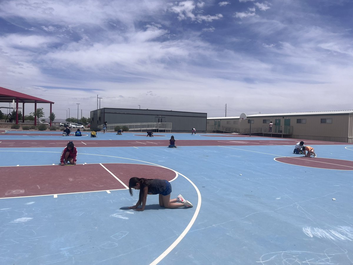 Lgrew_JCE's tweet image. Measuring if the rectangular marshmallows go further than the cylinder shaped ones. Diego is regretting his skills of throwing… he got it all the way across the basketball courts. 🤣🤣🤣#grewcrew #teamsisd #mathfun