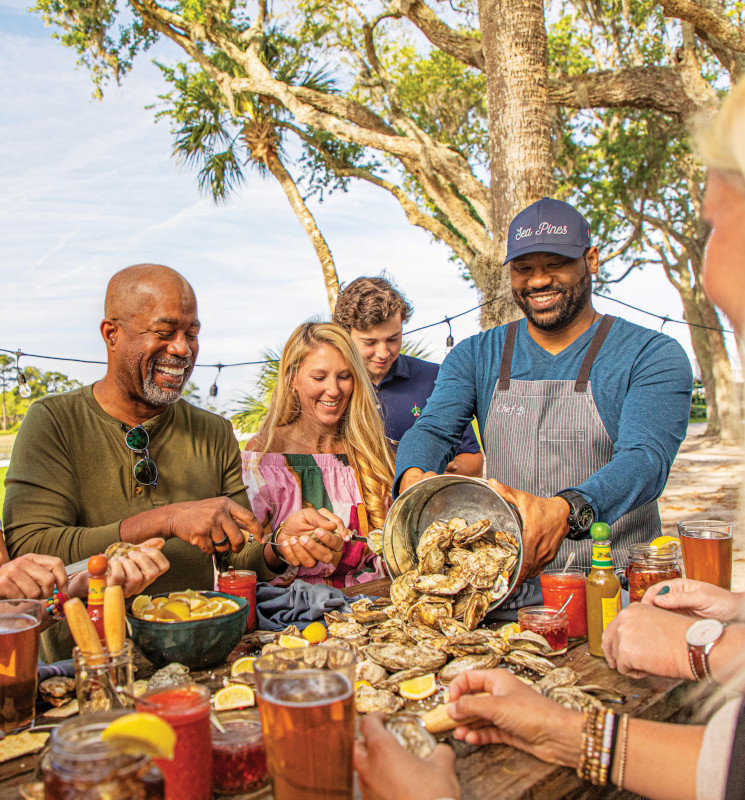 Check out musician Darius Rucker's hottest picks for where to dine from Greenville to Hilton Head Island when you get your free copy of the 2024 Official South Carolina Vacation Guide! Request your copy here: brnw.ch/21wJFCM #DiscoverSC 🌙🌴