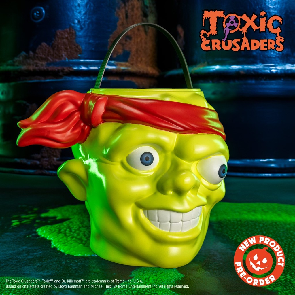 This 9' tall candy pail brings the likable lumpy-headed hero to life in retro style. This candy pail features painted details and a flexible plastic handle making it perfect for trick or treating. 

Pre-Order now | Only at TrickorTreatStudios.com