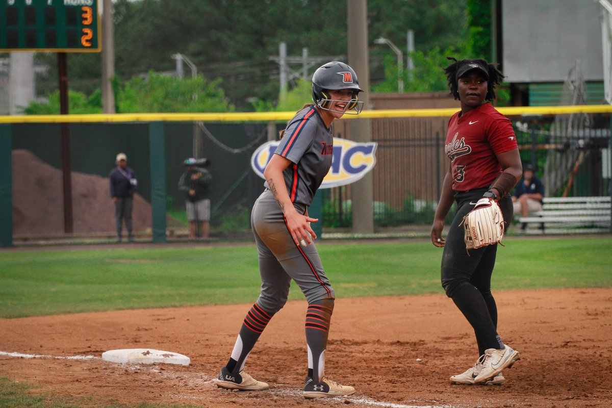 We’re in a showdown here in Norfolk!🥎 @MorganStBears 5️⃣ - @NCCUAthletics 3️⃣ at the top of the 5th