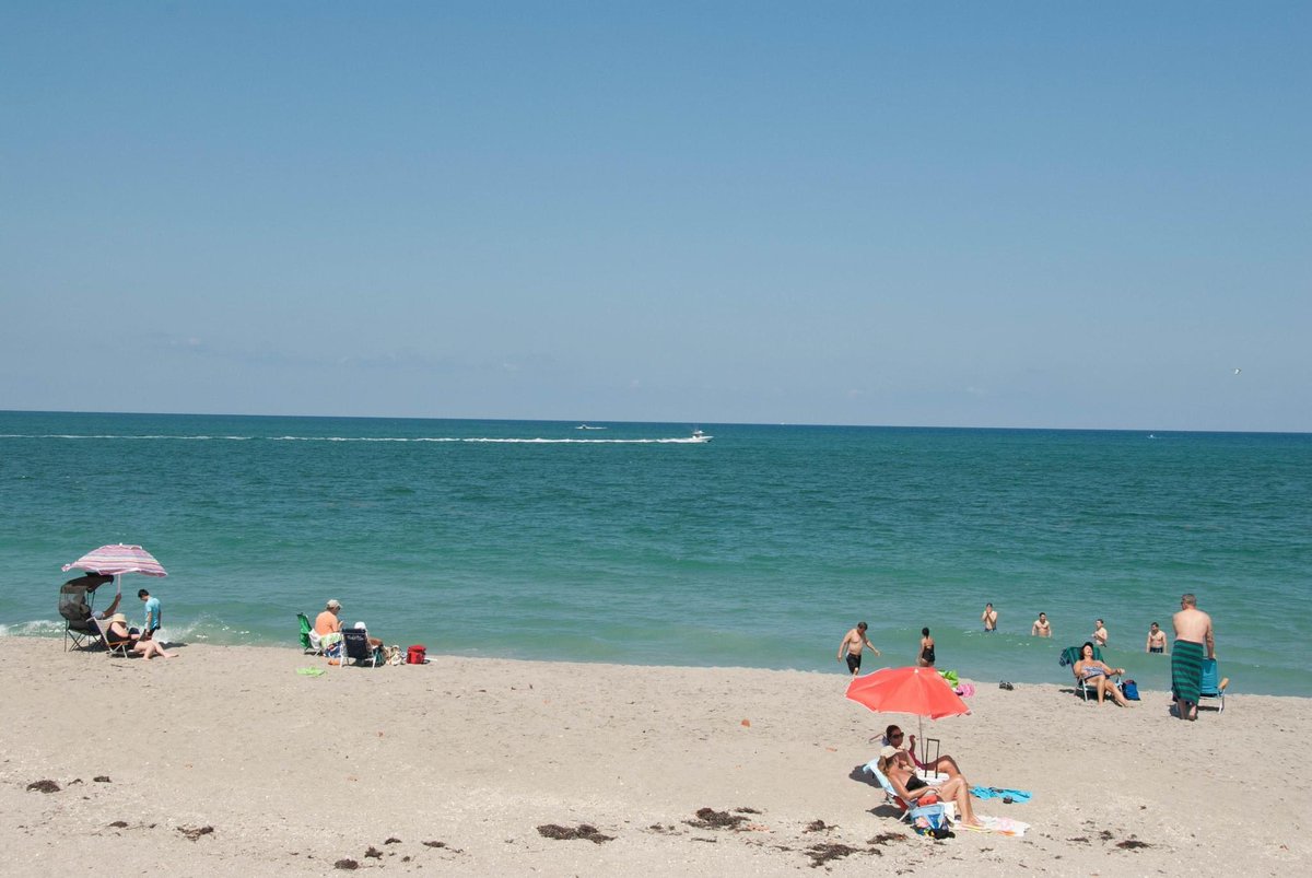 Jupiter Beach Park has been nominated for best beach in Florida by USA Today 10Best! Show your love for Jupiter Beach Park with a vote to make it #1! Voting ends May 20 and you can vote once a day: 10best.usatoday.com/awards/travel/…