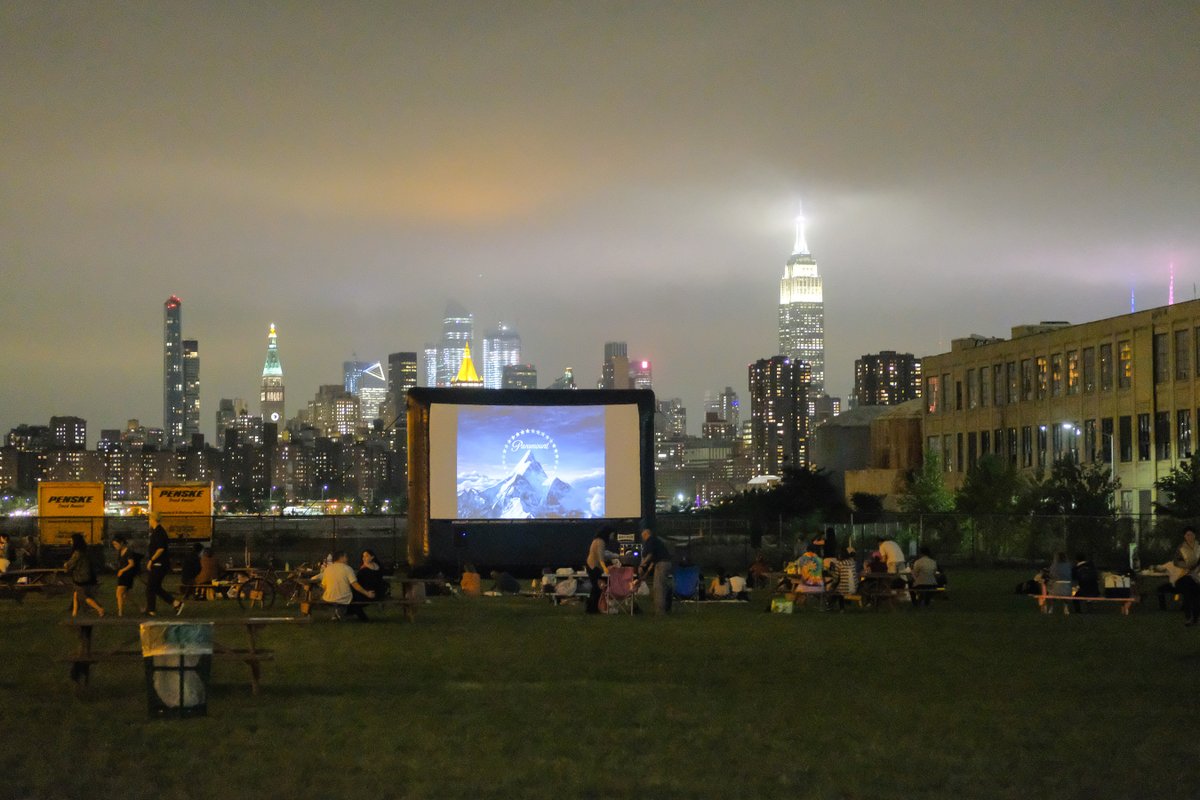 Movies Under the Stars showings are back in full swing! Head to your local park, pull up a picnic chair, and enjoy classics, family friendly films, and great new movies. See all of our upcoming screenings: on.nyc.gov/3whfepm