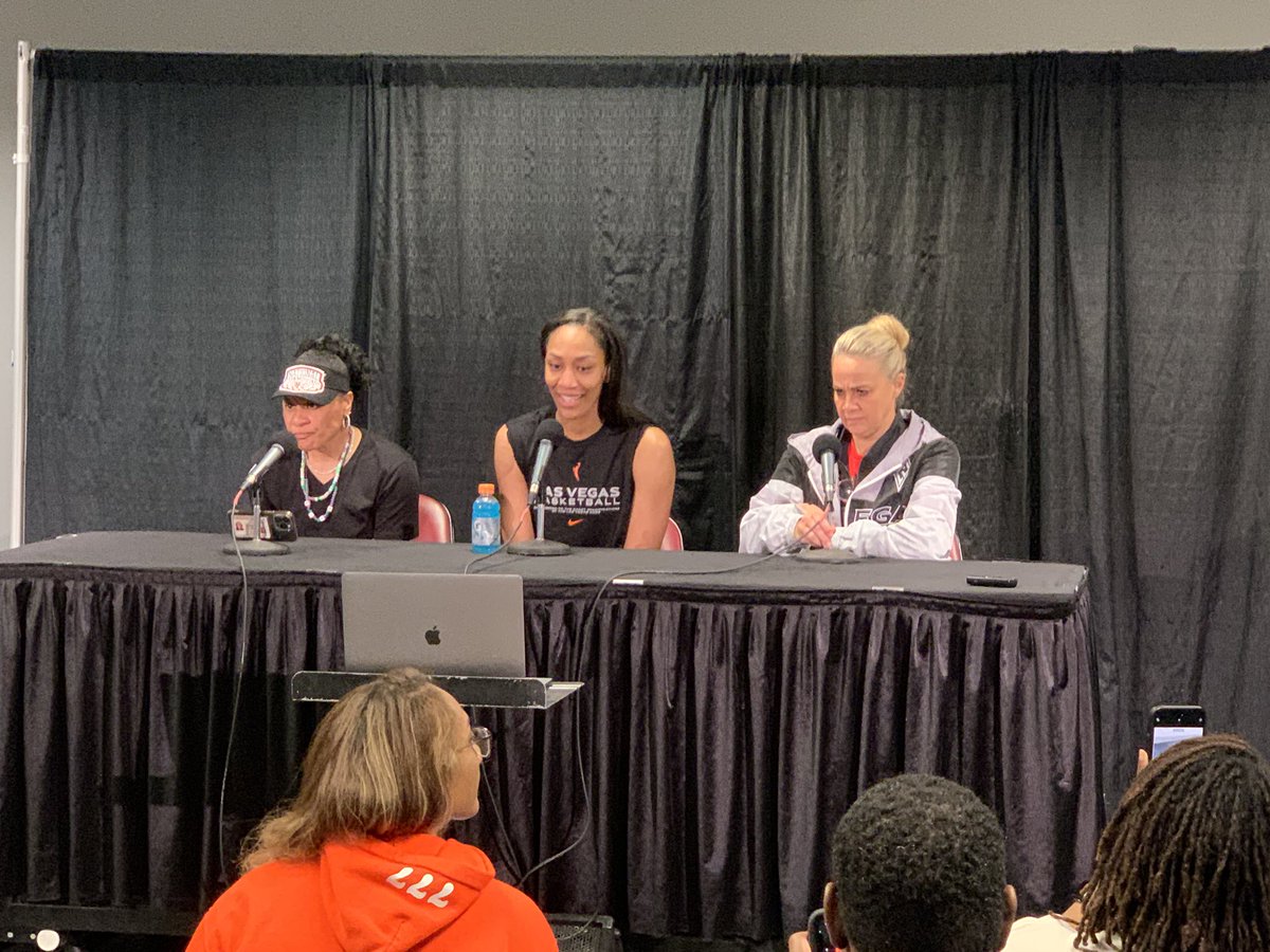 Dawn Staley, A’ja Wilson, and Becky Hammon talking with us now Join us live: m.youtube.com/@WACHFOX/strea…