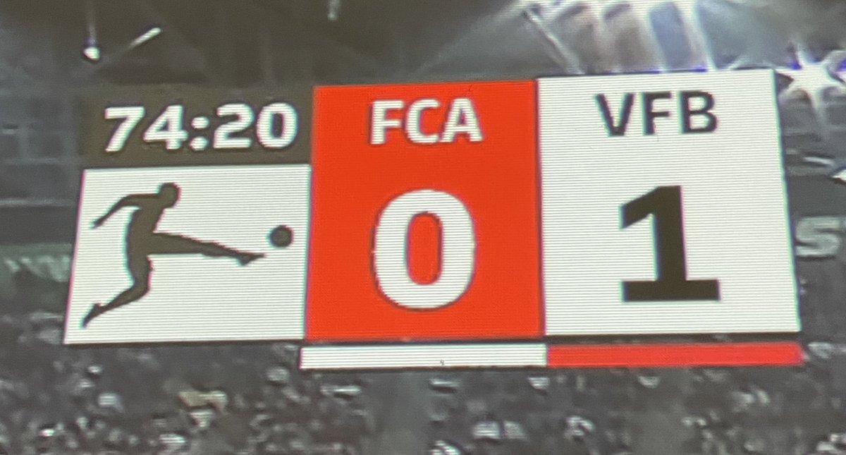 VolkerJ's tweet photo. #DAZN #Bundesliga DAZN stellt die Trikotfarben der Mannschaften anhand des farblich adaptierten Spielstandes dar. Somit weiß jeder, wer in rot spielt und wer in weiß https://t.co/MO0RytnDRf