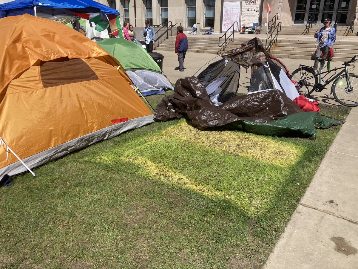 BREAKING: UW-Madison and SJP/YDSA campus organizers have reached an agreement to end the UW-Madison Liberated Zone. This comes on the 12th day of the encampment, with teach ins, a police raid and community events occurring in the past two weeks. Story from @dailycardinal to come