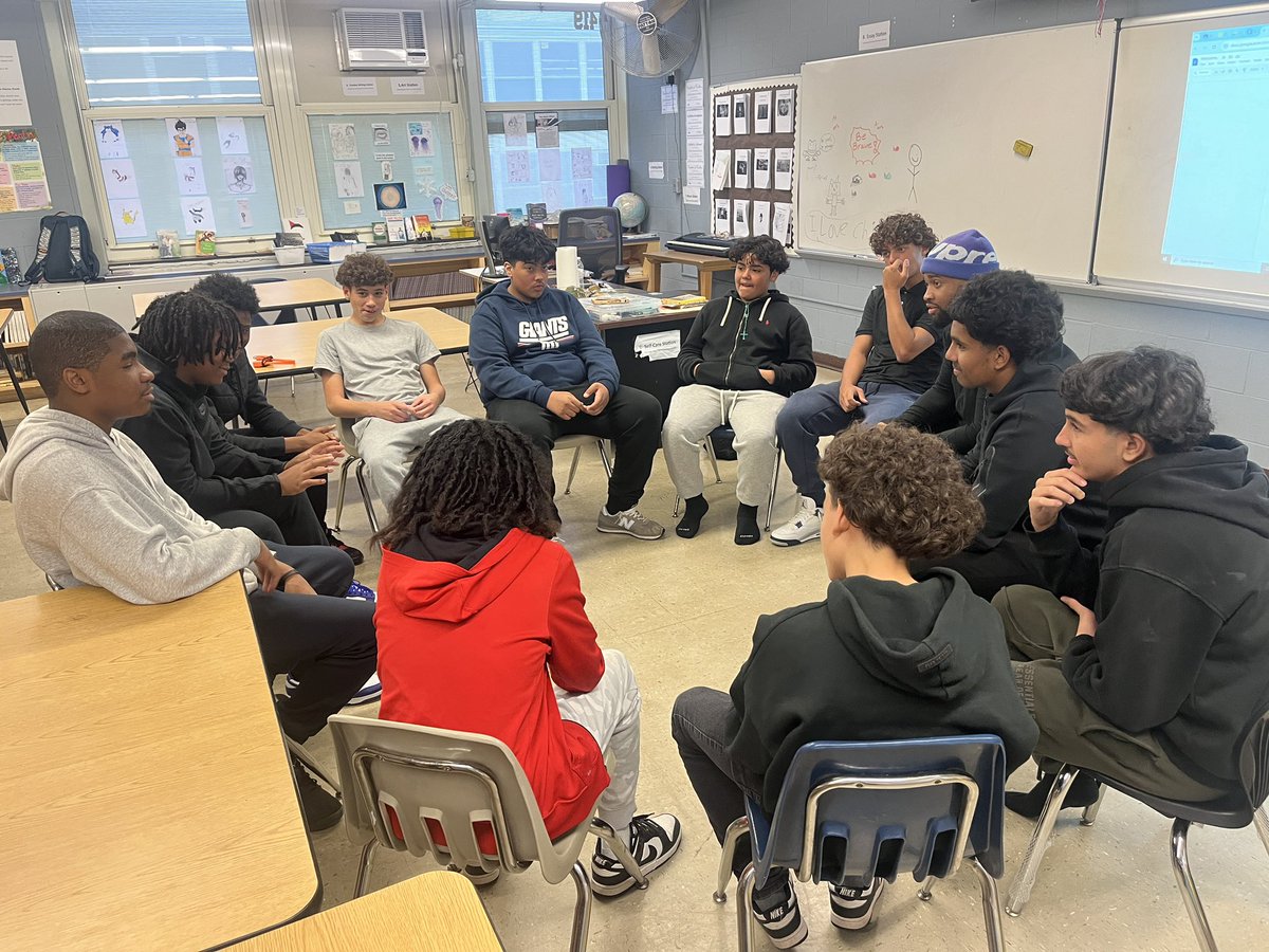 “Excuses are tools of incompetence used to build bridges to nowhere” - Thank you @Myles_Harts for speaking to boys group today. Your story of perseverance and hard work will stick with them and have taught them to never give up. @mrleusen_ams @Zeno473
