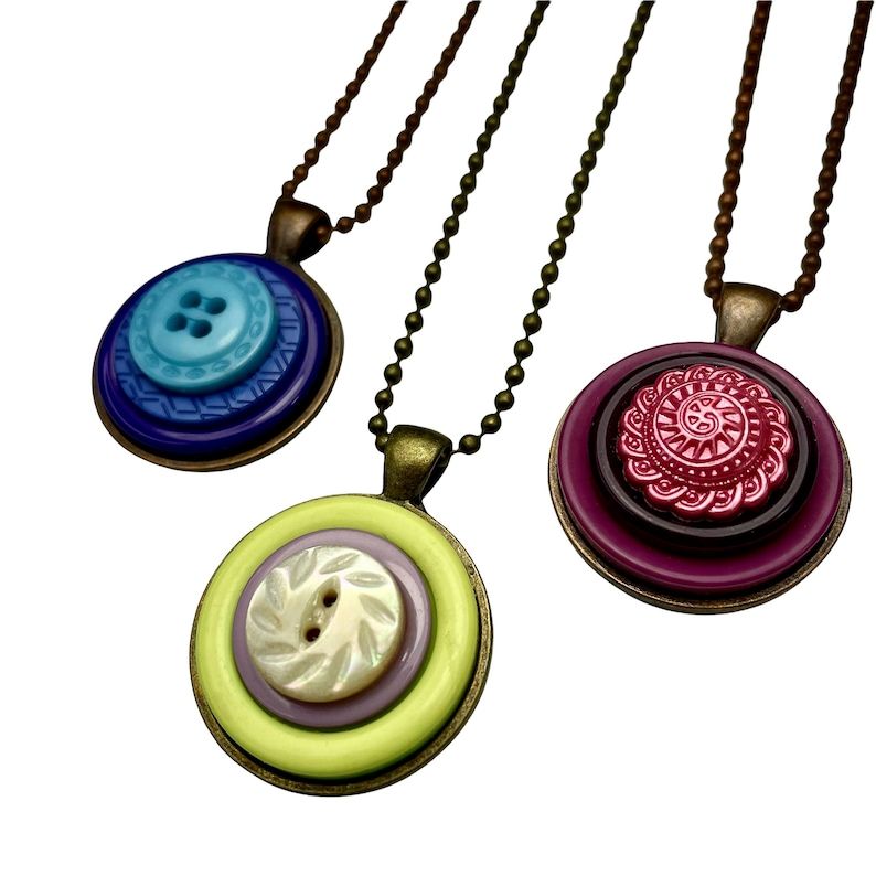Upcycled Purple Button Necklace Pendants, Cute as a button Gift for Teen Girl or Button Lover - Etsy buff.ly/4bjfack #etsygifts #giftshop