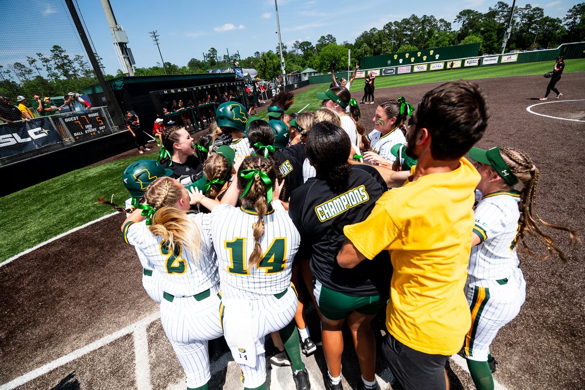 SouthlandSports's tweet photo. The biggest swing in Southeastern Softball history 🦁

#EarnedEveryDay https://t.co/LGFbRM1lZa