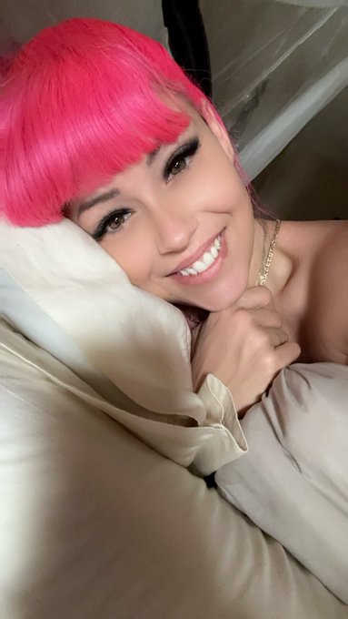 HELLO 👋 https://t.co/CO1SuGhIZD<a href="/tag/fans"class="tags"><span>#fans</span></a><a href="/tag/onlyfans"class="tags"><span>#onlyfans</span></a><a href="/tag/enticingbeauty"class="tags"><span>#enticingbeauty</span></a>