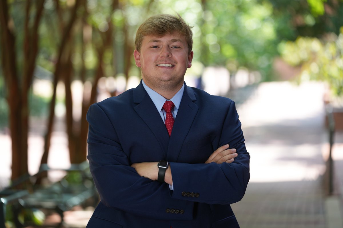 #BusinessNiner Matthew Morton has been putting others first as the Business Honors Program president. Learn more about Matthew's story before his graduation this weekend! belkcollege.info/4adjKas